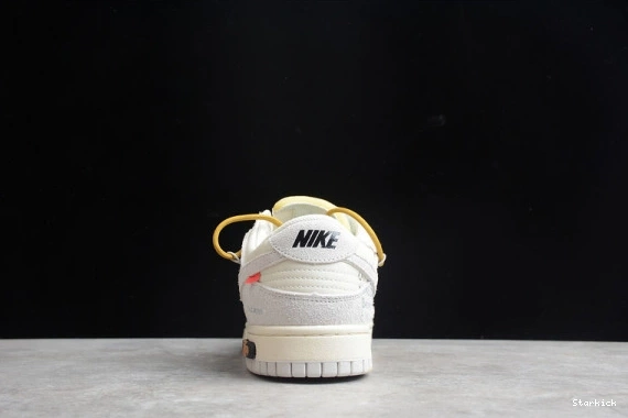 DJ0950-105 Low Lot O-W Nike 37 Dunk 1006